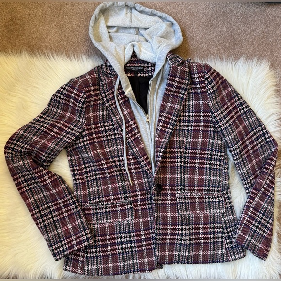 Central Park West Coco Plaid Blazer in Red Plaid Removable Zipper Hooded Dicky - Picture 2 of 7